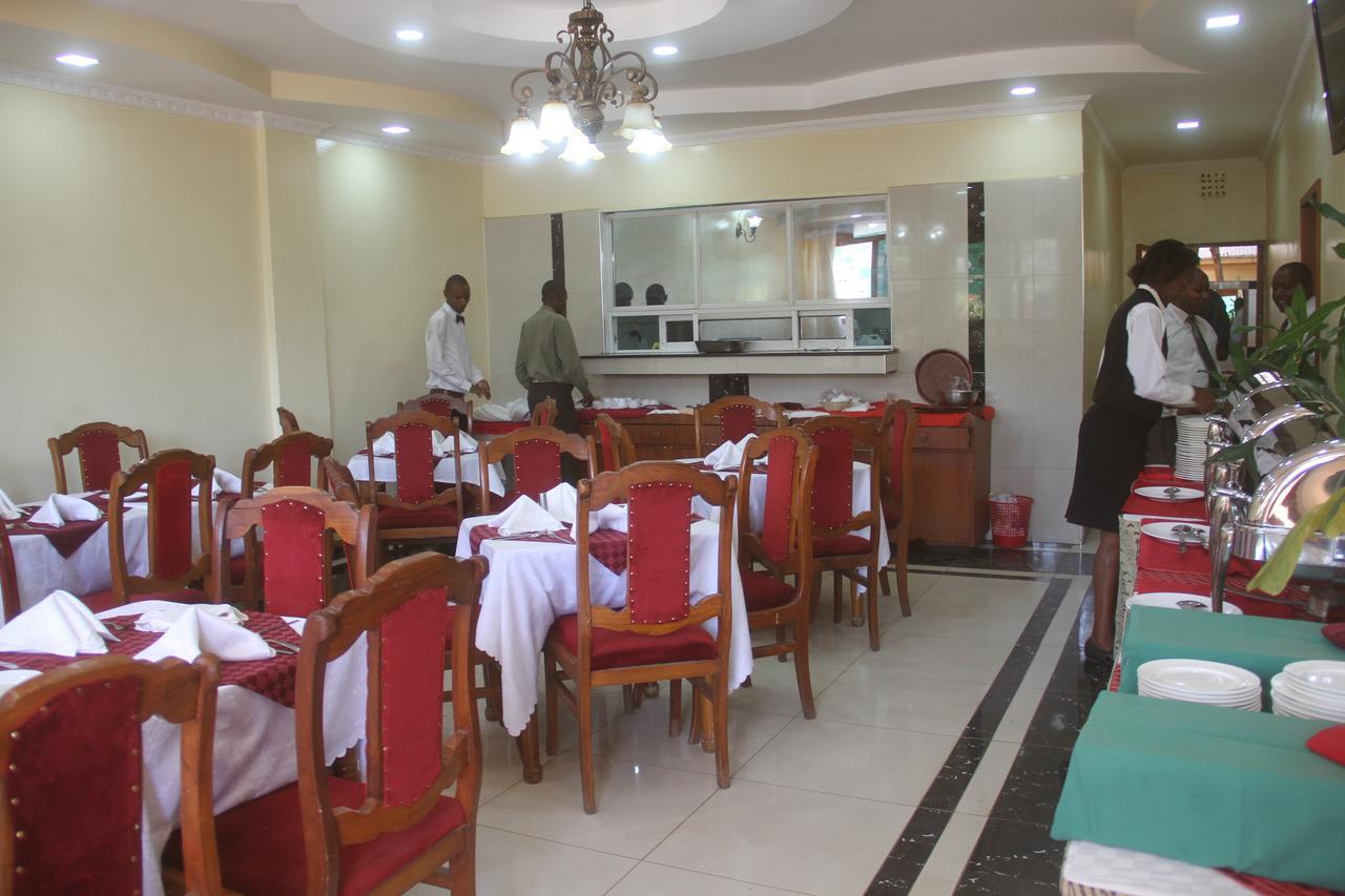 Bomen Hotel Isiolo Exterior foto
