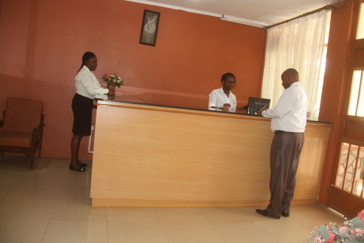 Bomen Hotel Isiolo Exterior foto
