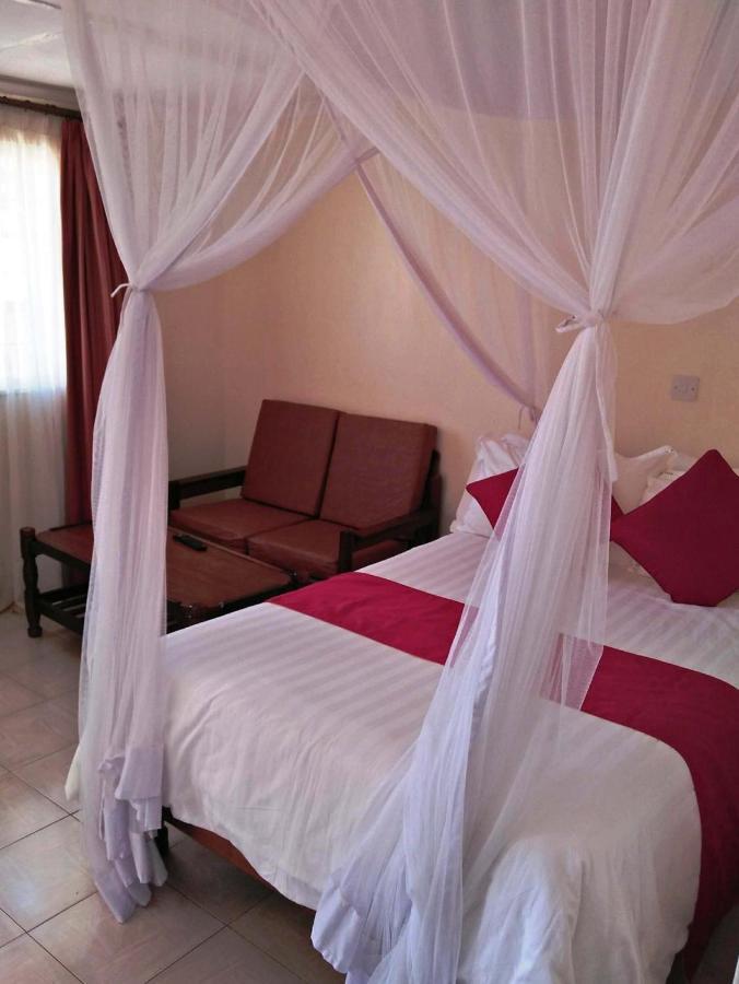 Bomen Hotel Isiolo Exterior foto